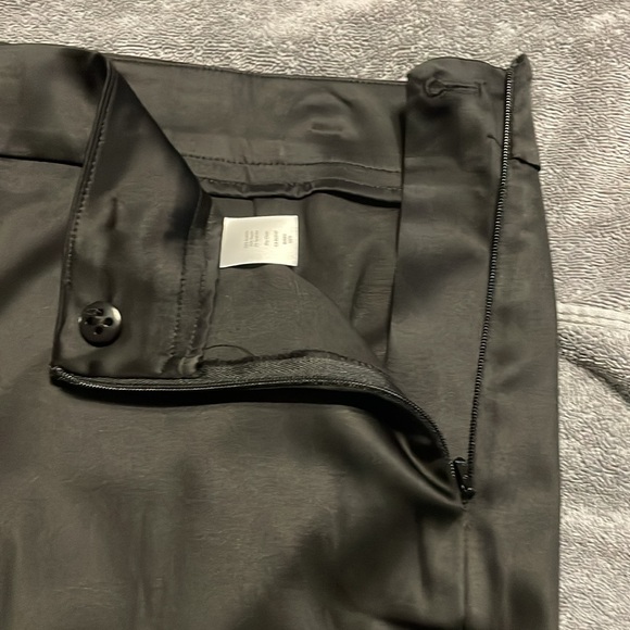Talbots Women’s Curvy Black Satin-Look Dress Trousers. Size 12 Petite. - Picture 3 of 11